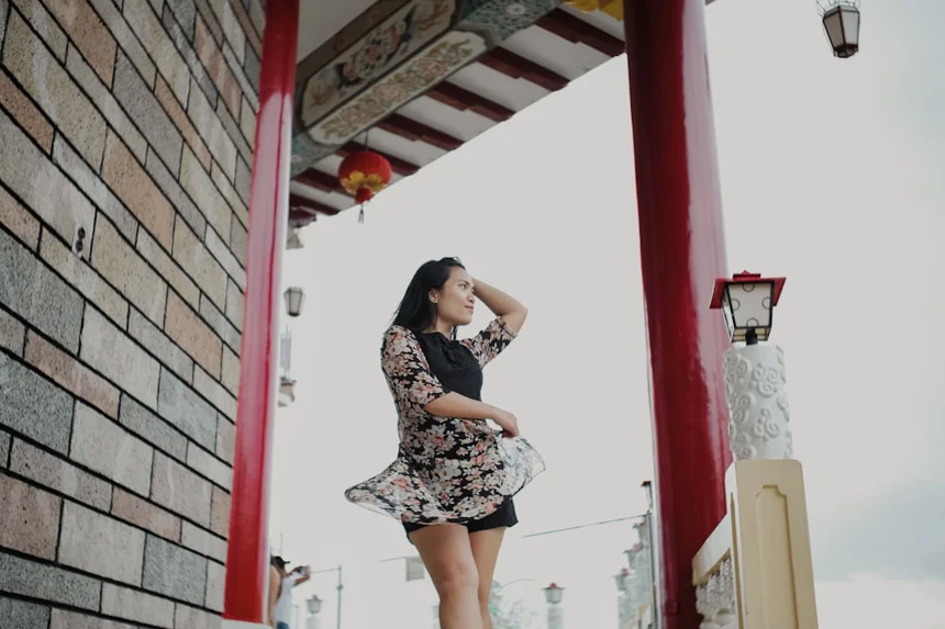 Pose
