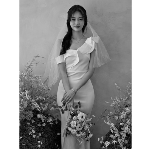 세레니티 레이스 화이트 웨딩드레스 대여, 브라이덜샤워 필수템으로 인정